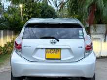 https://riyasewana.com/uploads/toyota-aqua-s-2014-1218593912724.jpg