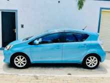 https://riyasewana.com/uploads/toyota-aqua-s-2014-126543112304.jpg