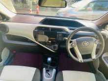https://riyasewana.com/uploads/toyota-aqua-s-2014-127592612693.jpg