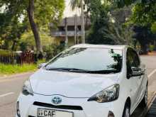 Toyota Aqua S Limited 2014 Car