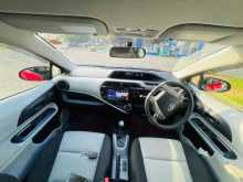 https://riyasewana.com/uploads/toyota-aqua-s-2014-159522112033.jpg