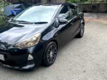https://riyasewana.com/uploads/toyota-aqua-s-2014-1912025712662.jpg