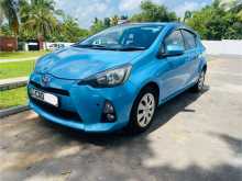 Toyota Aqua S Grade 2014 Car