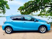 https://riyasewana.com/uploads/toyota-aqua-s-2014-218485512094.jpg