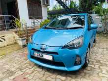 https://riyasewana.com/uploads/toyota-aqua-s-2014-220232712753.jpg