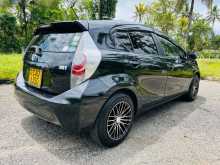 https://riyasewana.com/uploads/toyota-aqua-s-2014-2312154912484.jpg