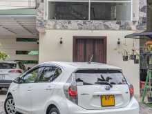 https://riyasewana.com/uploads/toyota-aqua-s-2014-249113412873.jpg