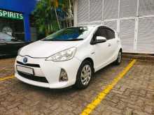 https://riyasewana.com/uploads/toyota-aqua-s-2014-269380212322.jpg