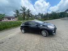 https://riyasewana.com/uploads/toyota-aqua-s-2014-2717001612713.jpg