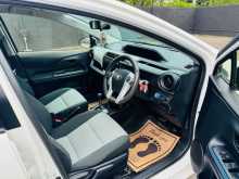 https://riyasewana.com/uploads/toyota-aqua-s-2014-38490312543.jpg