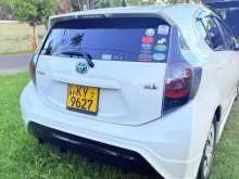 https://riyasewana.com/uploads/toyota-aqua-s-2014-416335412203.jpg