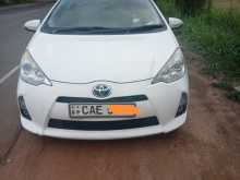 Toyota Aqua S Grade 2014 Car