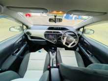 https://riyasewana.com/uploads/toyota-aqua-s-2014-718583912103.jpg