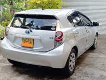 https://riyasewana.com/uploads/toyota-aqua-s-2015-1921071712064.jpg