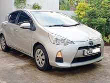 Toyota AQUA S LIMITED EDITION 2015 Car