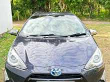 Toyota Aqua S Limited 2015 Car