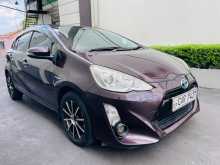 Toyota Aqua S GRADE 2015 Car