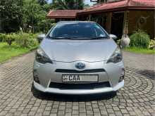 https://riyasewana.com/uploads/toyota-aqua-s-2021463622762.jpg