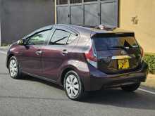 https://riyasewana.com/uploads/toyota-aqua-s-20756404982.jpg