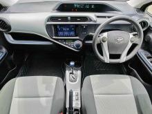 https://riyasewana.com/uploads/toyota-aqua-s-2111242124132.jpg