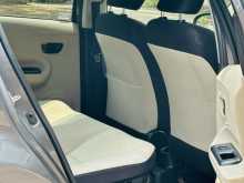 https://riyasewana.com/uploads/toyota-aqua-s-2141308146.jpg
