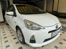 Toyota Aqua S Grade 2012 Car