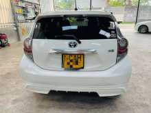 https://riyasewana.com/uploads/toyota-aqua-s-221130524012.jpg