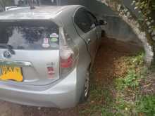 https://riyasewana.com/uploads/toyota-aqua-s-221534264243.jpg