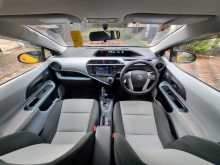 https://riyasewana.com/uploads/toyota-aqua-s-23172941885.jpg