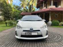 https://riyasewana.com/uploads/toyota-aqua-s-2412463822462.jpg