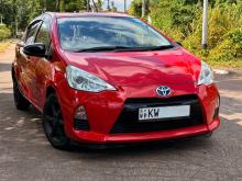 Toyota Aqua S Grade 2012 Car