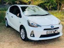 Toyota Aqua S Limited 2014 Car