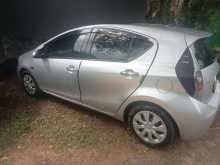 https://riyasewana.com/uploads/toyota-aqua-s-24618184763.jpg