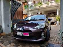 Toyota Aqua S Grade 2014 Car