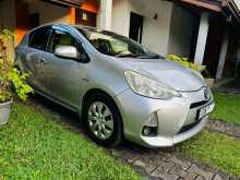 Toyota Aqua S Grade 2013 Car