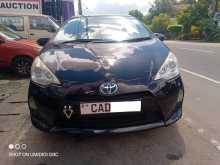 Toyota AQUA S Grade 2014 Car