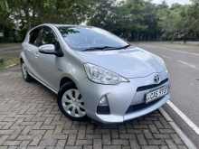 https://riyasewana.com/uploads/toyota-aqua-s-2611335422432.jpg