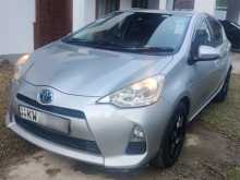 Toyota Aqua S Grade 2012 Car