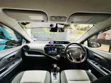 https://riyasewana.com/uploads/toyota-aqua-s-2623393622353.jpg