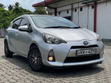 Toyota Aqua S Grade 2012 Car