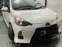Toyota Aqua S Limited 2013 Car
