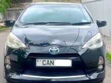 Toyota Aqua S Grade 2013 Car