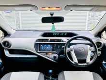 https://riyasewana.com/uploads/toyota-aqua-s-2711013722393.jpg