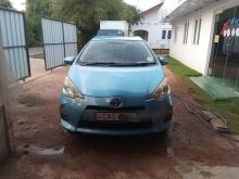 Toyota Aqua S 2013 Car