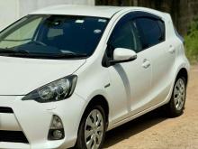 https://riyasewana.com/uploads/toyota-aqua-s-2722264124992.jpg