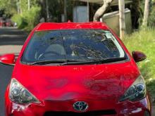 Toyota Aqua S Limited 2012 Car
