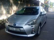 Toyota Aqua S Limited 2012 Car
