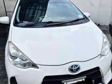 Toyota Aqua S Grade 2013 Car