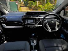 https://riyasewana.com/uploads/toyota-aqua-s-3012334924954.jpg