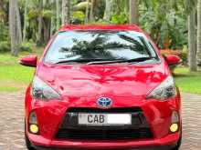 Toyota Aqua S Limited 2013 Car